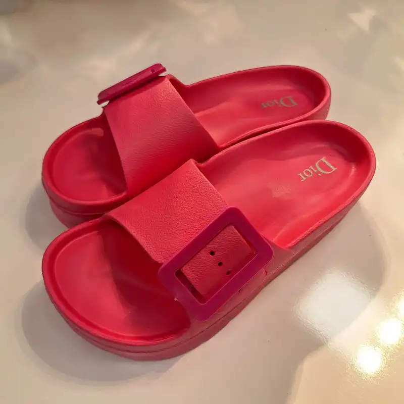 دمپایی زنانه مدل تک بند