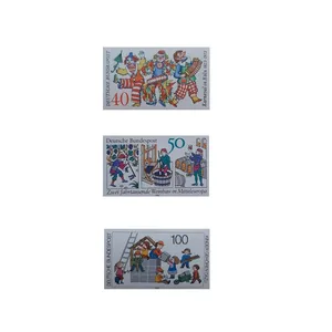 تمبر یادگاری مدل آلمان و کودکان مجموعه 3 عددی