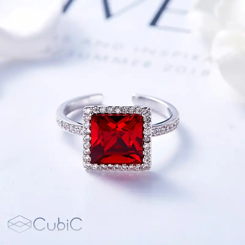 انگشتر زنانه کوبیک مدل QR-1110