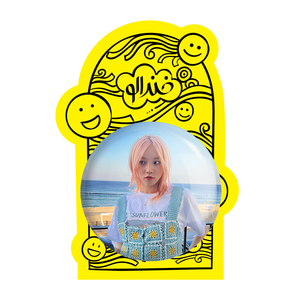 آینه جیبی خندالو طرح یوکی گروه جی آیدل GIdle مدل تاشو کد 19512