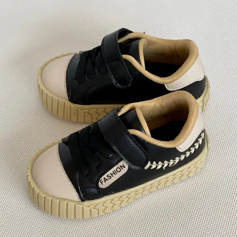 کفش راحتی بچگانه مدل گندمی