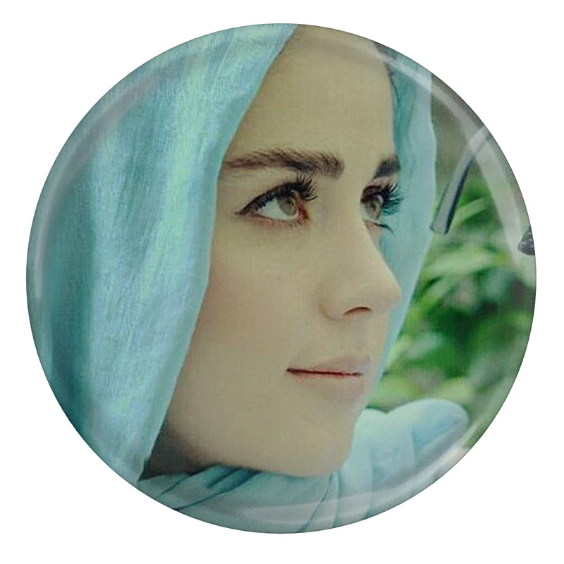 مگنت مدل بازیگر افسانه پاکرو S8034