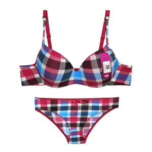 ست شورت و سوتین زنانه مدل چهارخانه کد 8133B