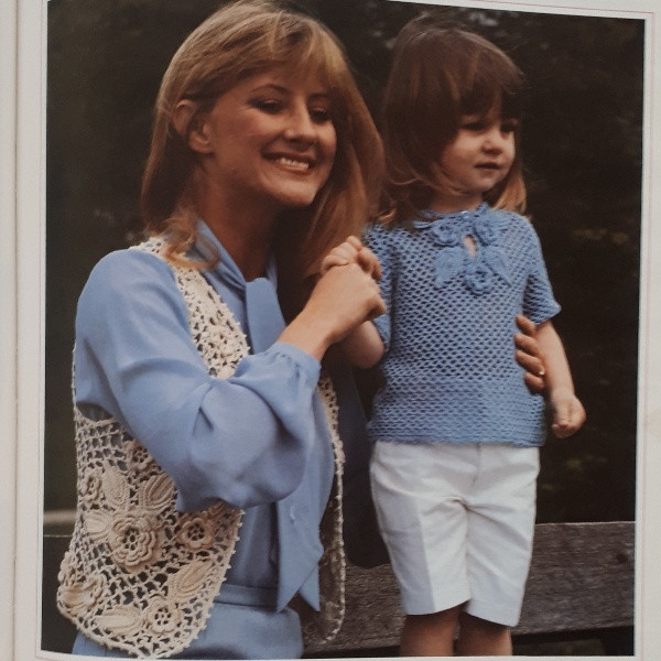 كتاب Treasury of Crochet Techniques and Patterns اثر Van Zandt انتشارات Sedgewood