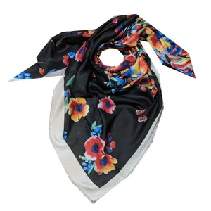 روسری نخی آرینا مدل پروانه