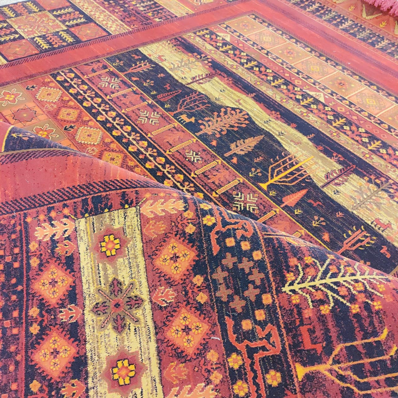 فرش ماشینی هیوا طرح بلوچ کد 3-220