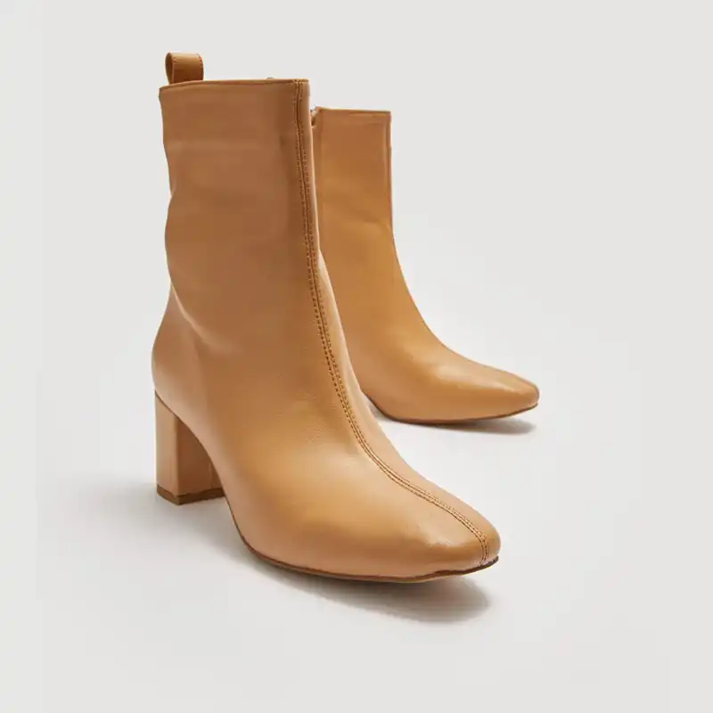 نیم بوت زنانه ال سی وایکیکی مدل W13763Z8-RNM