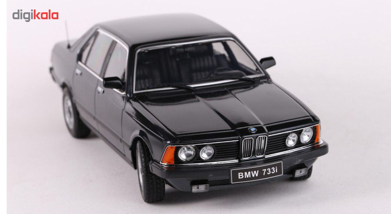 ماشین بازی مدل BMW 733i