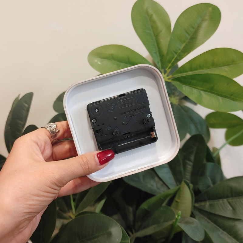 ساعت رومیزی عقربه‌ای مدل CY2109