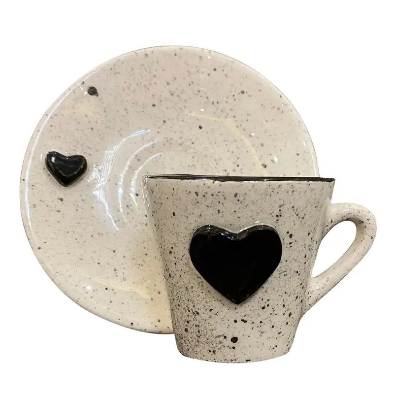 ست فنجان و نعلبکی مدل قلب برجسته