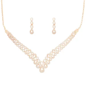 نیم ست طلا 18 عیار زنانه مدل C0036