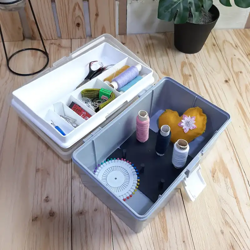 جعبه نخ و سوزن لاولی کد T1105