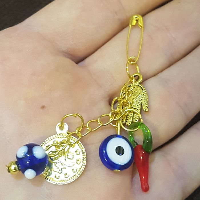 سنجاق سینه دخترانه مدل چشم نظر کد P980 سنجاق سینه دخترانه مدل چشم نظر کد P980