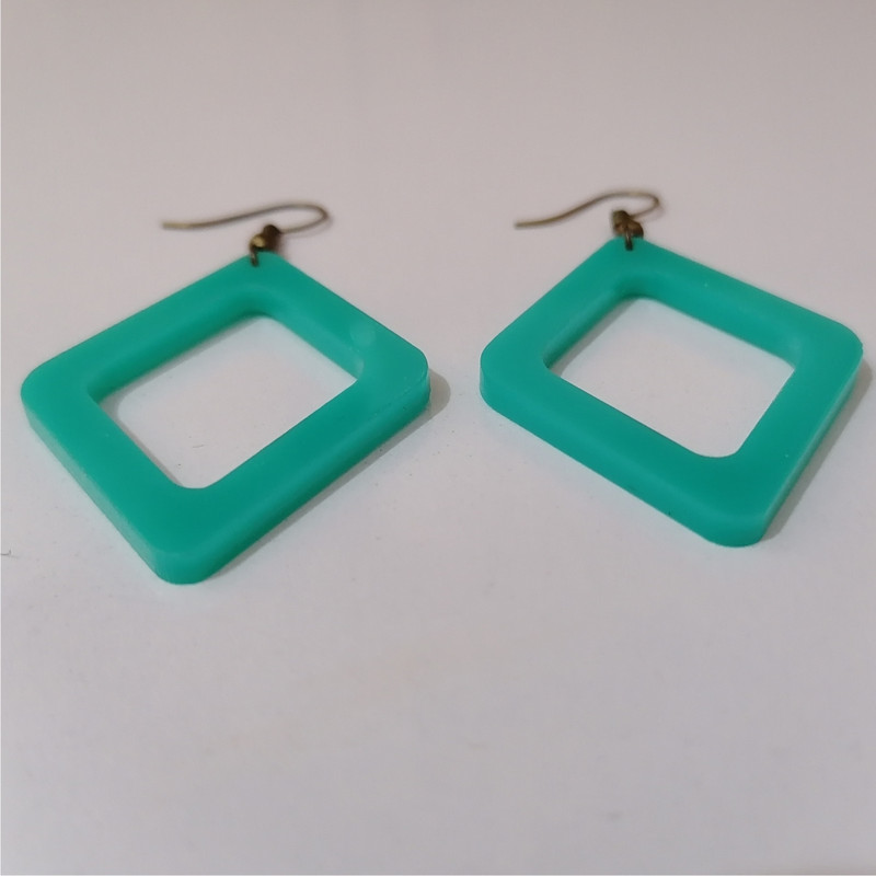 گوشواره دخترانه مدل لوزی فیروزه