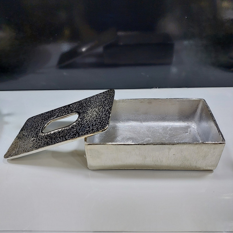 جای دستمال کاغذی مدل آلومینیوم طرح چکشی جای دستمال کاغذی مدل آلومینیوم طرح چکشی