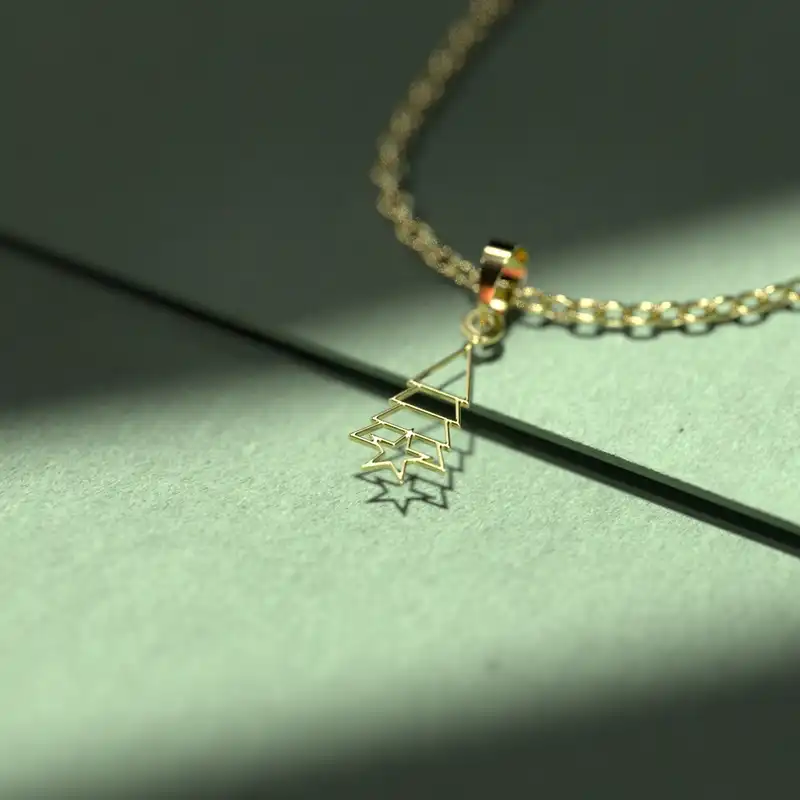 گردنبند طلا 18 عیار زنانه مدوپد مدل درخت کد AA2-1-1226