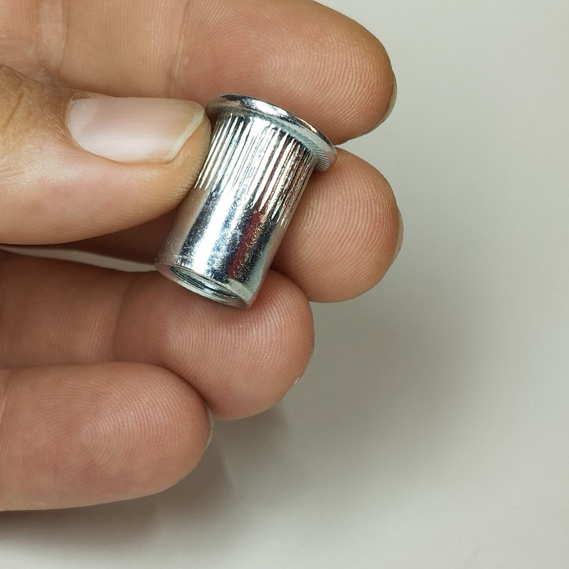 مهره پرچ مدل HI5-M10 بسته 50 عددی