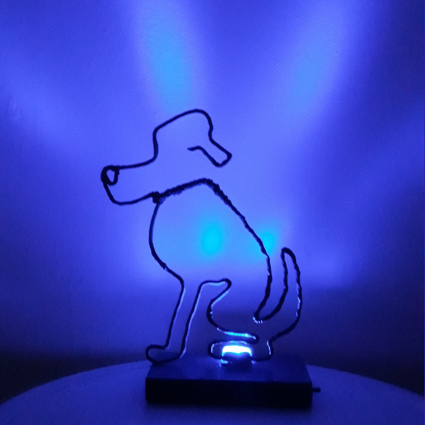 چراغ تزئینی مدل پایه دار طرح سگ نشسته کد R96