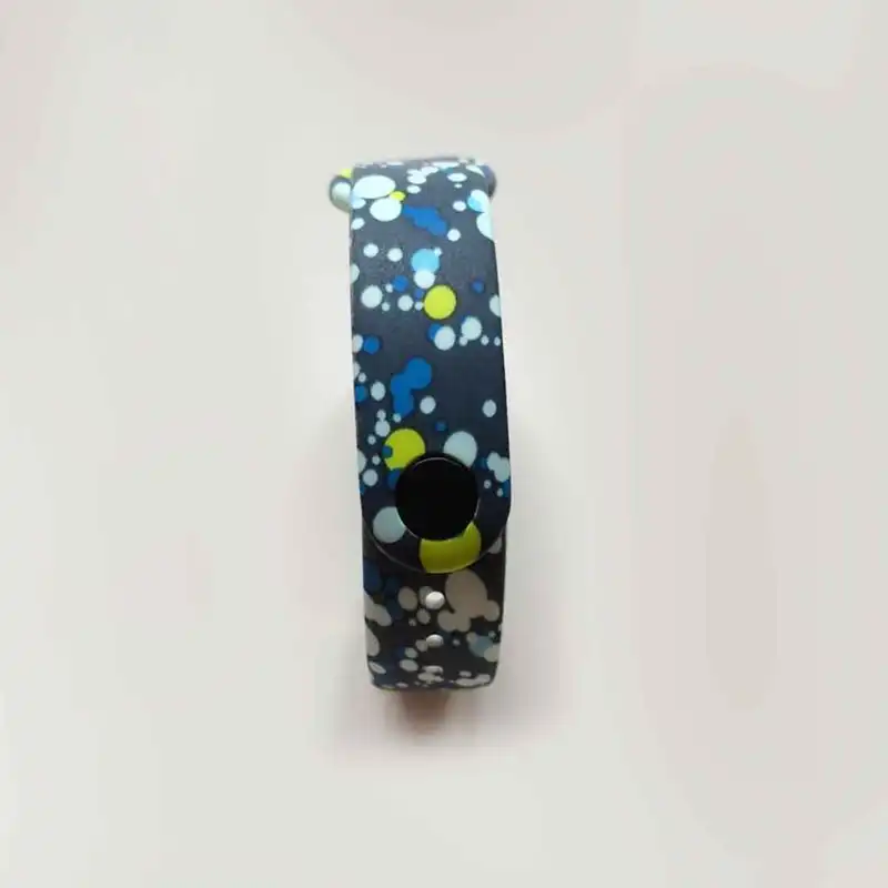 بند طرح حباب کد CB05 مناسب برای مچ بند هوشمند شیائومی Mi Band 5