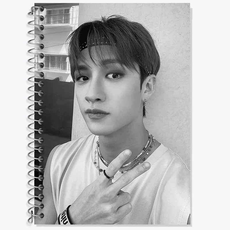 دفتر زبان 50 برگ خندالو مدل سه خط طرح بنگ چان گروه استری کیدز Stary Kids کد 16905