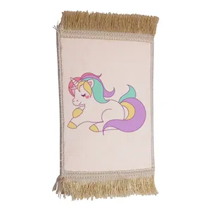 فرش ماشینی دیوارکوب مدل یونیکورن کد 48