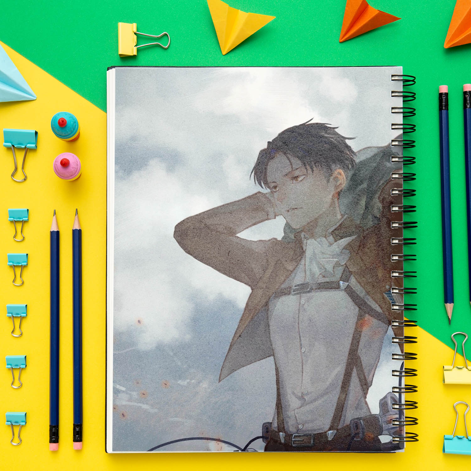 دفتر مشق باژیکان طرح انیمه اتک آن تایتان Attack On Titan کد 20211457 به همراه استیکر لپ تاپ مجموعه 14 عددی