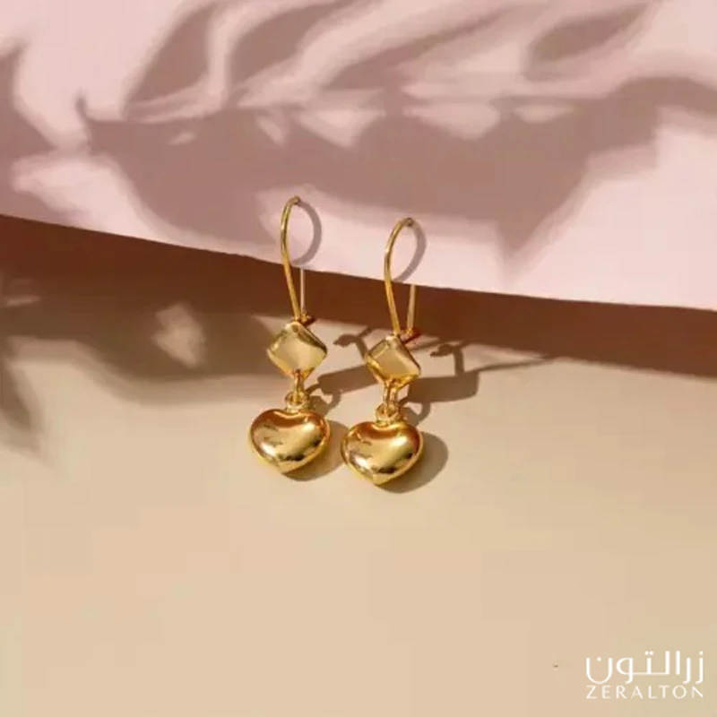 عکس شماره 3 : گوشواره طلا کم اجرت 18 عیار زنانه زرالتون مدل قلبی