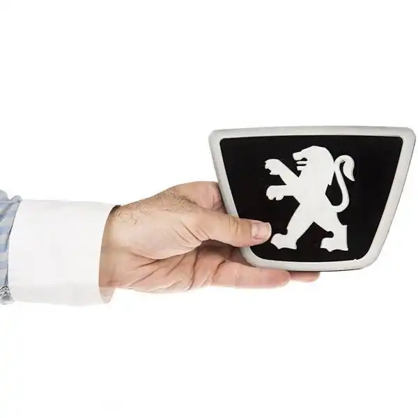 آرم جلو پنجره خودرو چیکال مدلM-5 مناسب برای پژو پارس