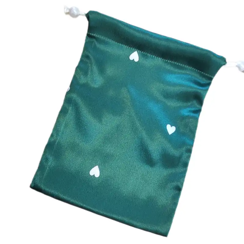 چشم بند خواب مدل ساتن ابریشم طرح قلب به همراه کش مو و کیسه