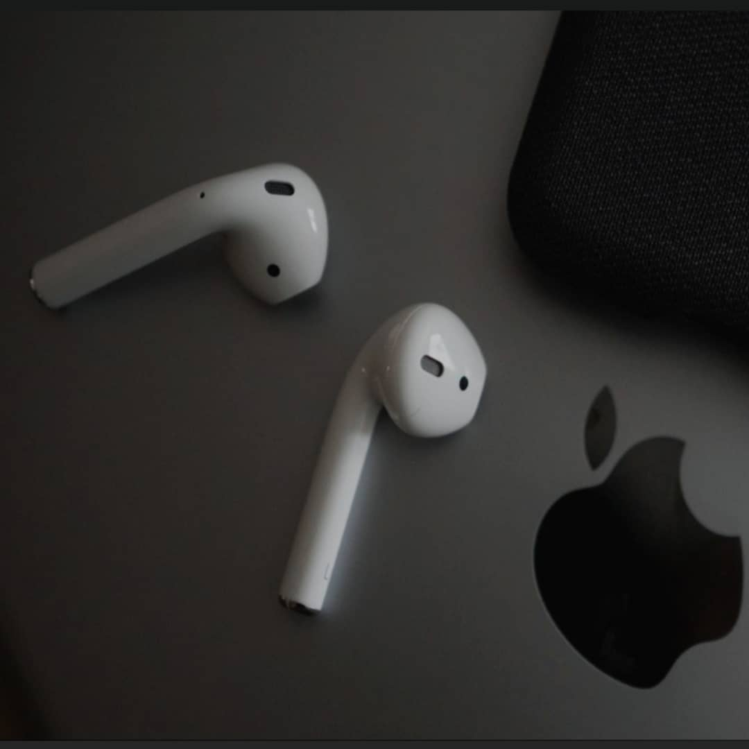 هدفون بی سیم مدل Airpods 2 