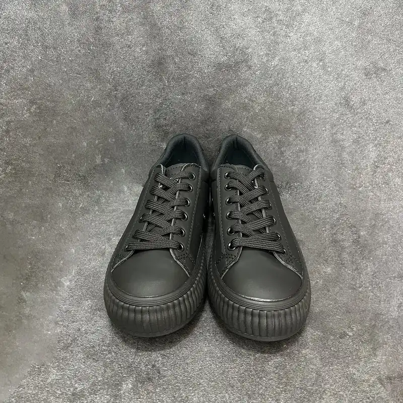 کفش روزمره زنانه مدل موگه2