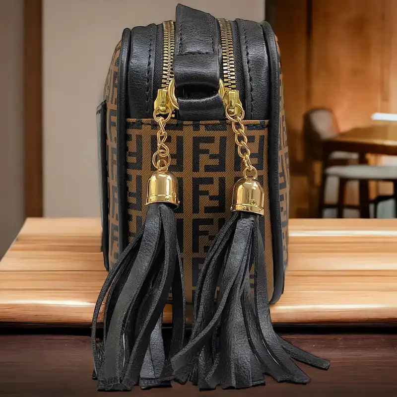 کیف دوشی زنانه مدل Bs34