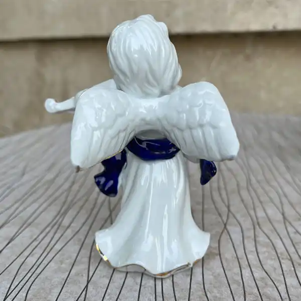 مجسمه مدل فرشته زن نوازنده کد 02