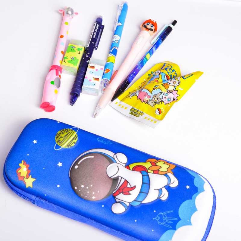 بسته لوازم تحریر مدل فضانورد مجموعه 9 عددی