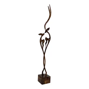 مجسمه چوبی طرح غزال عاشق کد 02