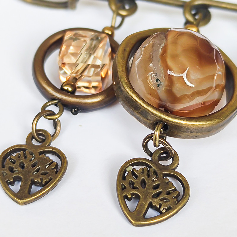 سنجاق سینه زنانه مدل عسل سنجاق سینه زنانه مدل عسل