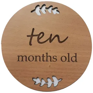 استیکر چوبی کودک مدل ده ماهگی