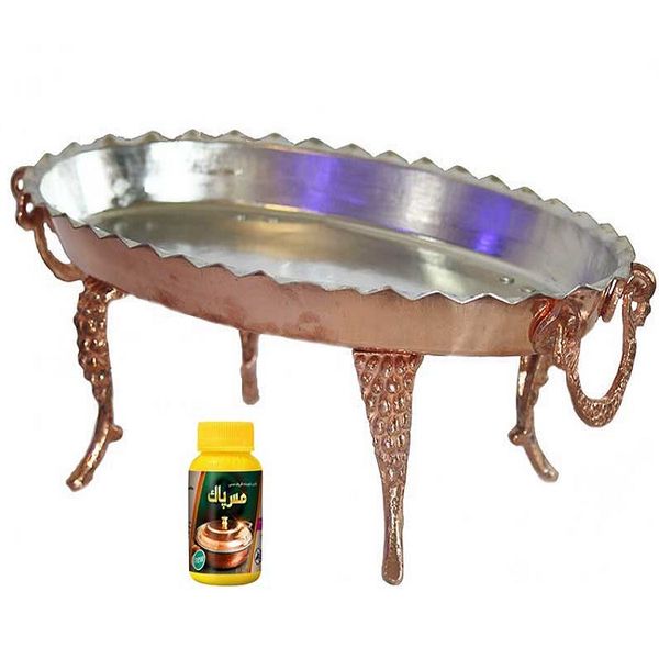 دیس بیضی مرغ خوری مسی مدل پایه بلند آهویی به همراه یک عدد پودر شوینده ظروف مسی دیس بیضی مرغ خوری مسی مدل پایه بلند آهویی به همراه یک عدد پودر شوینده ظروف مسی