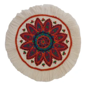 رومیزی سوزن دوزی طرح پته مدل یاقوت