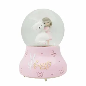 گوی موزیکال مدل چراغ دار طرح پرنس و عروسک برفی کد 5