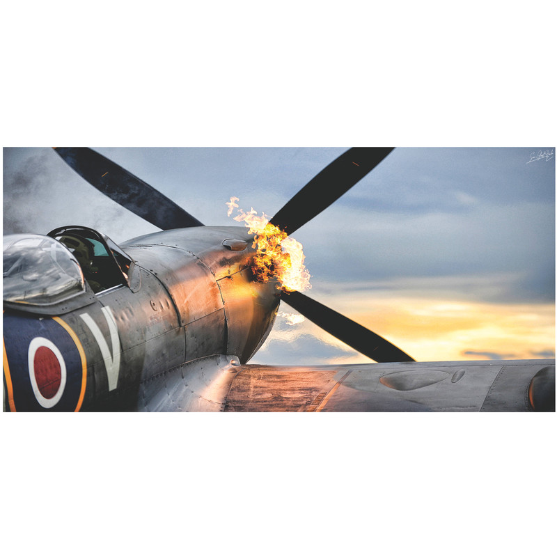 تابلو شاسی مدل جت جنگی در آتش