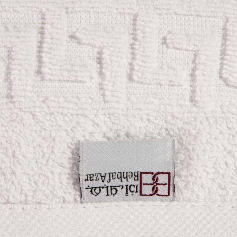 حوله دستی بهباف آذر مدل هتلی سایز 30x58 سانتی متر