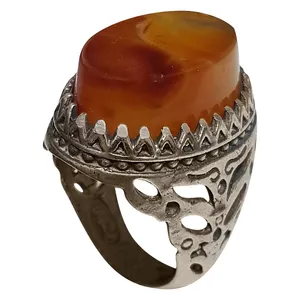 انگشتر نقره مردانه مدل عقیق یمنی آبدار AYA2022