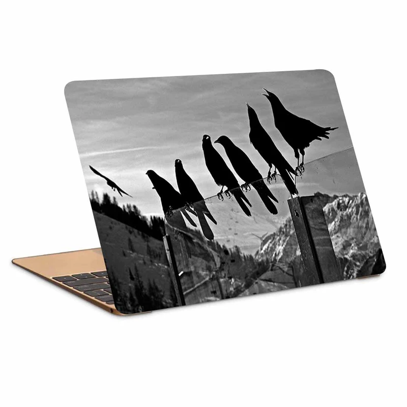 استیکر لپ تاپ طرح creature dark sparksکد N-121مناسب برای لپ تاپ 15.6 اینچ