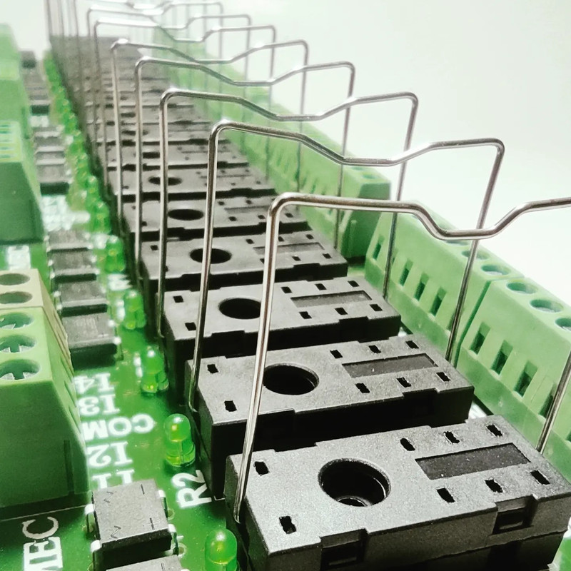 کارت رله اِلکامِک مدل E-RB-16 کارت رله اِلکامِک مدل E-RB-16