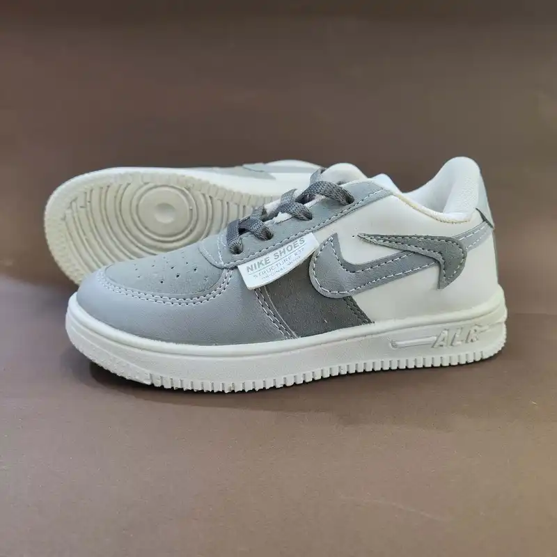 کفش مخصوص پیاده روی بچگانه مدل 2025 sss