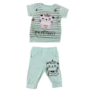 ست تی شرت آستین کوتاه و شلوارک دخترانه مدل گربه رنگ سبز