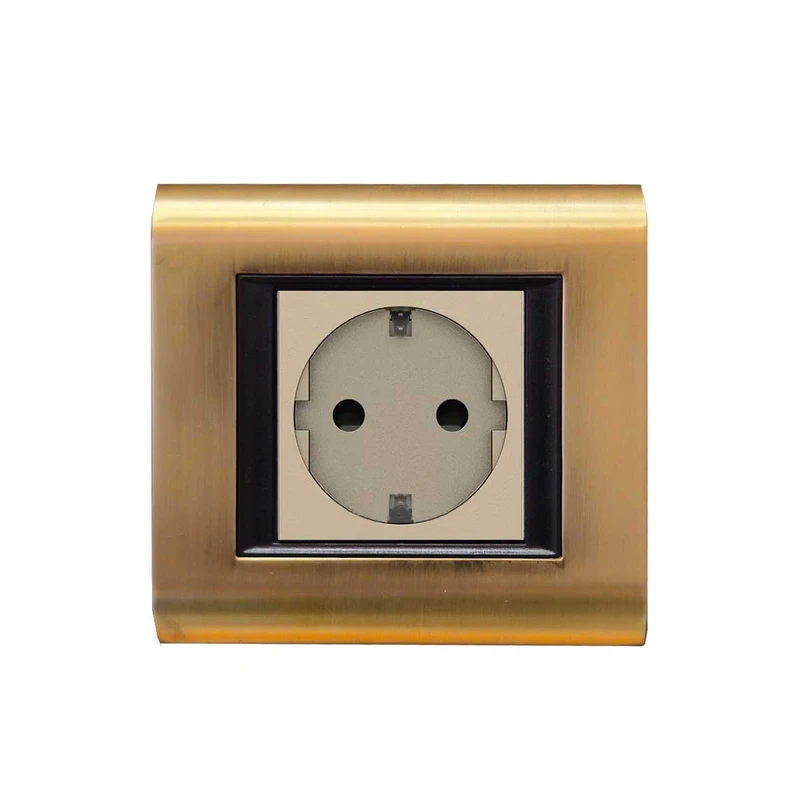 پریز برق ارت دار ایران الکتریک مدل سیستما متال