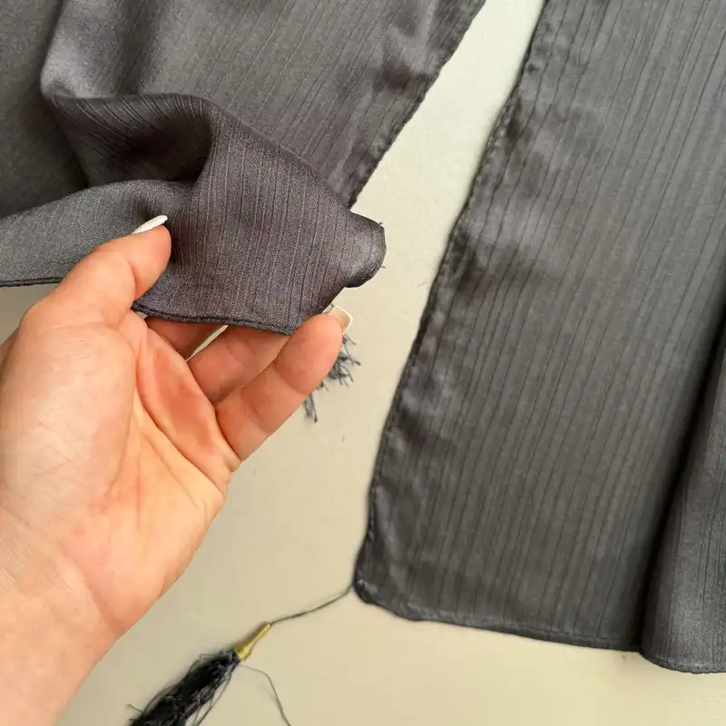 شال زنانه مدل ساده کریستال براق منگوله دار چهار فصل کد 2