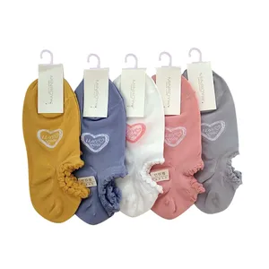 جوراب کالج دخترانه مدل لبه فرفری فانتزی کد 04007 بسته 5 عددی